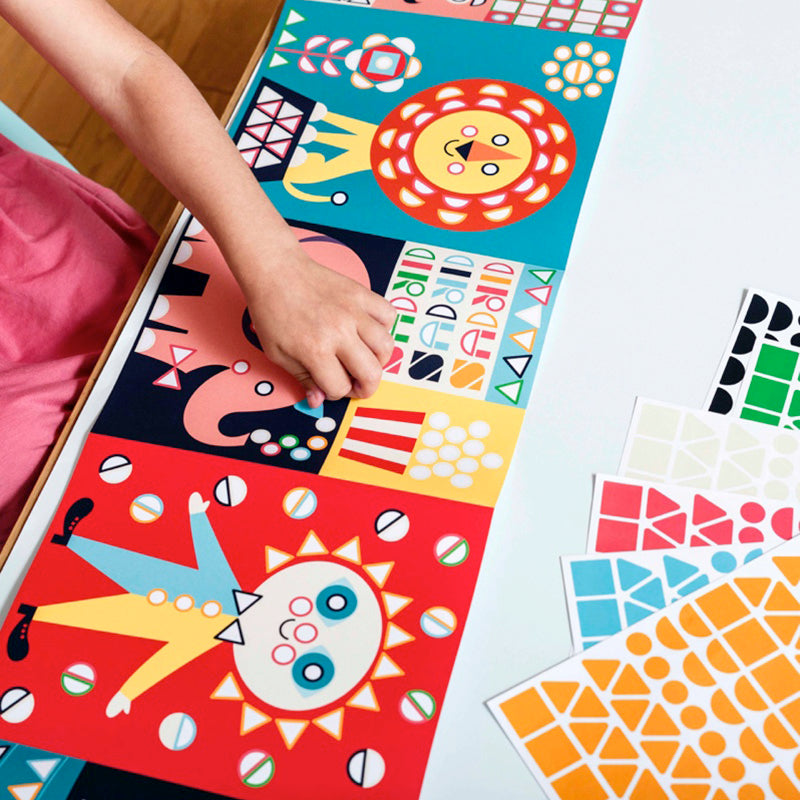 Poster Panorama Cirque en sticker inspiré Montessori - Poppik