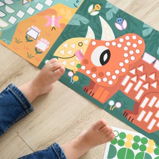 Póster panorámico de dinosaurios en formato de pegatinas de inspiración Montessori - Poppik